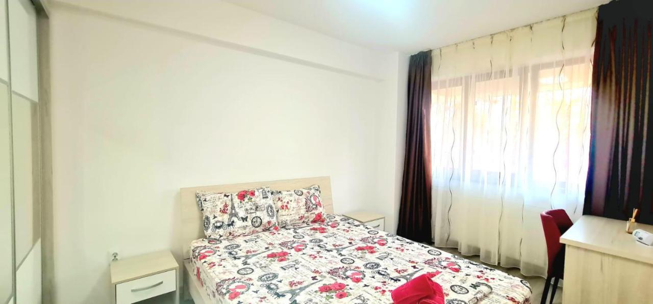 Elyse Comfortable Apartment Close To Palas Mall Iasi Exterior photo